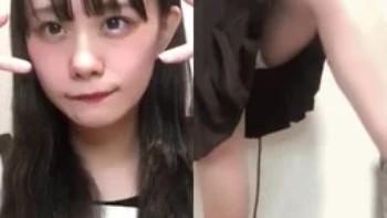 立仙愛理！パンチラハプニング！生配信中にセーラー服から見える白パンツ！