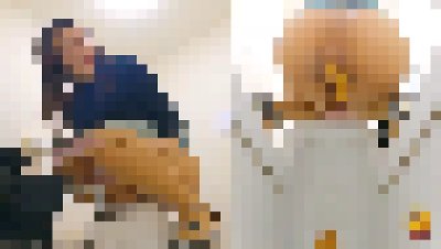 【踏ん張り過ぎて咳込む】慌てて和式トイレに跨る可愛い女子、快便を見せつけてくれた（激推し動画）