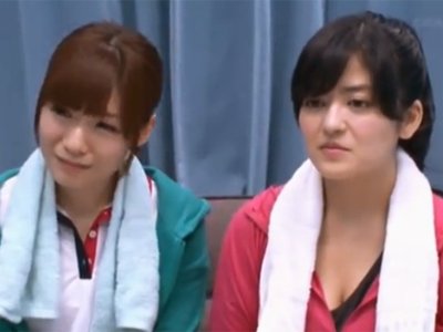 恵体の素人お姉さんたちが御願いを断りきれずチンポをジュポチン食べ口内射精【素人】