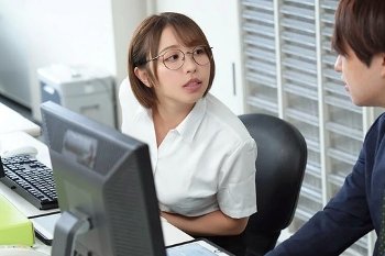 そっけない彼女が急接近…近すぎる距離に引き込まれていく 宍戸里帆