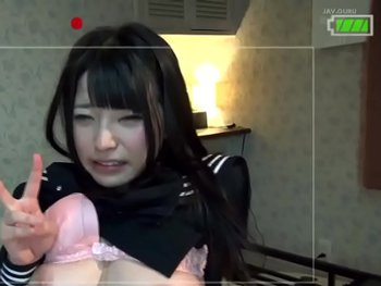 【中出し】極悪な奴らなに母の前で処女を奪われ膣内射精される娘