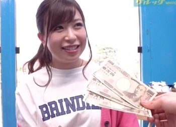 【人妻×MM号】巨乳若妻を謝礼で釣って車内でガチハメ！デカ尻突き出し背後から激ピス責め！