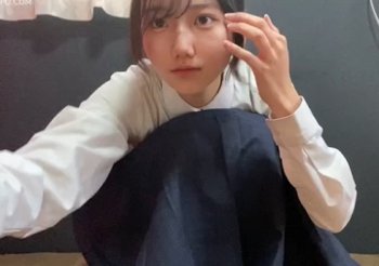 【生配信界隈】女子たちの「初バイブチャレンジ」が過激すぎる！マ〇コ丸出しオナニーの衝撃