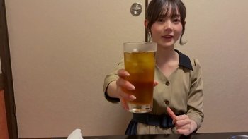 【画像×gif】変態下着を見せつける美女がボクの布団でイチャイチャしてたらペロペロしてくれた.gif
