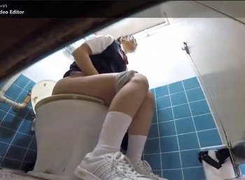 【おしっこ】変態男が女子トイレのドアをこじ開けて強姦します！【エロ動画おすすめ】	I.B.WORKS