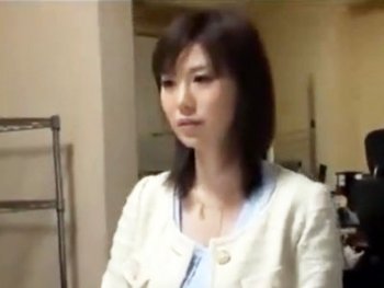 【フェラ】「犯して…ください…」借金まみれになってしまった淫乱奥さんが身体を売って借金返済