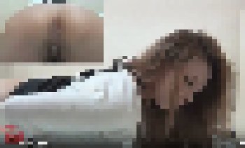 【アナル接写おなら】綺麗なギャルが恥ずかしい格好で屁コキとかヤバい映像（エロ放屁動画）
