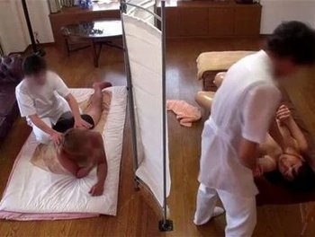 【人妻】「だ、ダメ逝っちゃう♡」ネトラレ願望強すぎ夫が仕組んだ罠→気づいていないフリをして隣でネトラレる妻をガン見