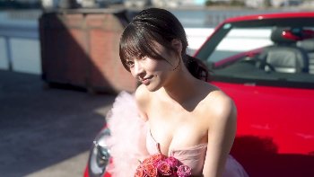 惜しまれつつ卒業…宇咲が「水着グラビア」で見せた最後で最高の笑顔。スリーサイズも驚愕の美しさ！