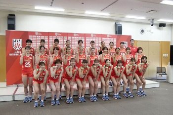 女子バレー「盗撮対策したユニフォームにしたから！ もうエロスとかないんですよウフフフ」