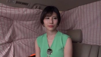 《エロ動画×素人･人妻》ロケ車ナンパで落ちたスタイル抜群の人妻が旦那とのレスを埋めるようにホテルで中出しを求めた衝撃の映像