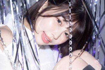 唯井まひろ 8周年作品｜女上司に翻弄され、少しずつ理性が崩れていく僕