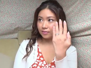 【素人妻ナンパ】 むっちむちの健康的なセレブ熟女も…実はド淫乱！中出し希望！
