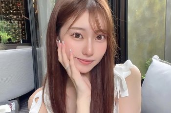 楓ふうあ VR作品｜綺麗と可愛いが揺れ動く、メンズエステ体験