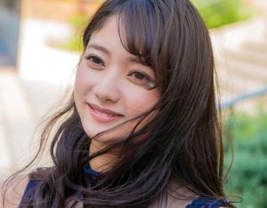 【エロ動画 素人】 都内セレブエリアで美熟女をファッションインタビューして寝取ってみた