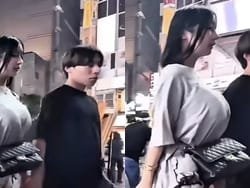 超デカ乳の女の子連れて歩いてる勝ち組が街中で発見される