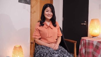 【林愛華】非日常を求める完熟奥様が性感オイルエステに本性曝け出す