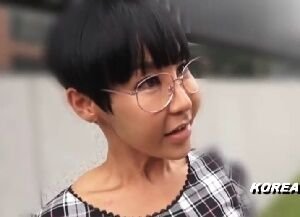 【素人】 ロリなのか熟女なのかよくわからん韓国女性をナンパして国際交流セックス♪