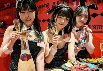 【画像】バニーガール焼肉、工ロ過ぎるｗｗｗｗｗｗｗｗｗｗｗｗｗｗ