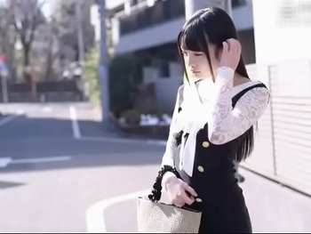 【コスプレ】黒髪スレンダーでアイドル顔！パーフェクト美少女が華奢な体全体で感じながらアヘ顔イキ
