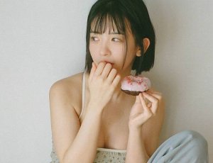 週刊誌も揺らした極上の身体。博多彩葉が初めて見せる、獣のような淫らな姿