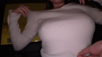 【ノーブラのニット】脱いだら凄かった27歳Fカップ妻！！