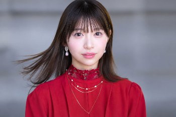 白石るな AVデビュー｜元芸能人ならではの存在感あふれるお姉さん