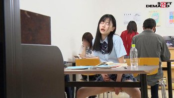 真面目そうな制服美少女を強制発情化！効き目の異なるWの刺激で終わることない全身性感帯化！媚薬でキマリまくり漏らしまくり！