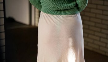 【誘惑×人妻】きわどいスカートで男性を誘惑して旦那以外の肉棒を楽しむ欲求不満奥様！