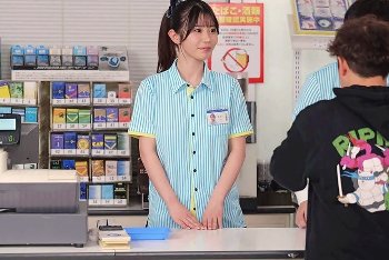 葵いぶき｜深夜アルバイトで店長に翻弄される背徳の関係性