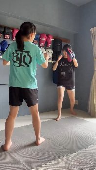 【動画】最近のメスガキ、お前ら程度ならワンパンｗｗｗｗ