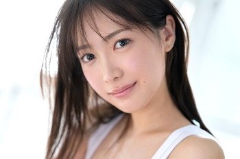 鈴木希｜親しみやすいお姉さんが激しく乱れる甘く優しいキスの時間
