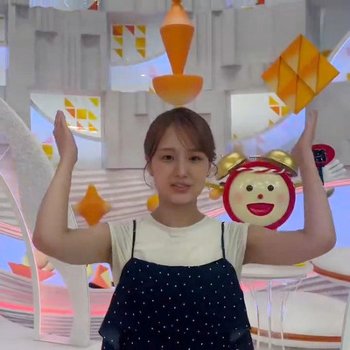 井上清華アナ　脇見せエクササイズ！！【GIF動画あり】