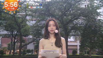 林佑香アナ　ノースリーブ！！