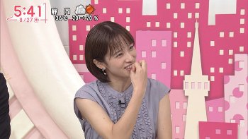 河出奈都美アナ　ゆるゆるの袖口からチラ見え！！