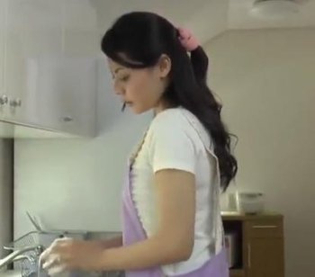 【愛田奈々】義弟ちんぽを貪る淫乱奥様