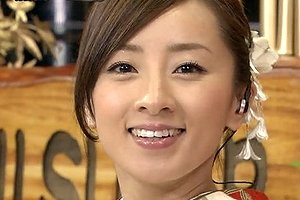 【西尾由佳理エロ画像７１枚】パンチラやおっぱいヌードをまとめ美人アナの日テレ代表も乳首だしたりパンツだしたり【永久保存版】