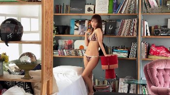 森脇梨々夏の最新水着グラビア67枚！破れデニムからヒョウ柄ビキニまで魅惑のカット解禁