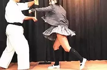【素人】貧乳ロリ系スレンダー美少女JKとレイプクンニ手コキフェラ乱交エロタレアダルトAV無料エロ動画