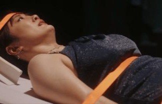元乃木坂46・樋口日奈、主演ドラマなのに縛りプレイでパイオツを一番強調させられる・・