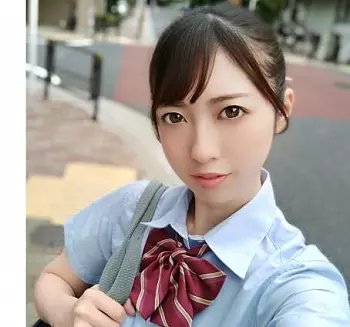 お嬢様JKに「美容に関するインタビュー」と称してマッサージ店に誘導して強姦。抵抗できない制服少女