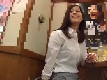 【素人】「だめぇ気持ちぃ♥」一人で酒飲んでた素人OLお持ち帰り→ホテルではモザを外してハメ撮り成功