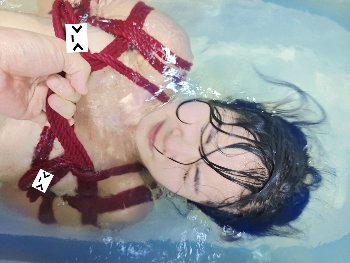 【SM写真】弱水三千、一瓢のみを汲んで飲む