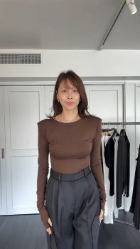 【画像】良原安美アナ　ピタピタの巨乳が揺れる！！【GIF動画あり】