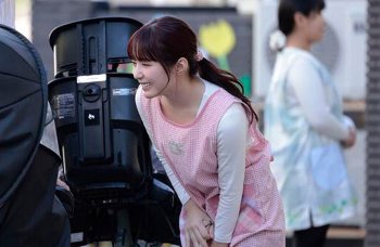 【画像】息子が通う保育園の先生、クッソ工ロいｗｗｗｗｗｗｗｗｗｗｗｗｗ
