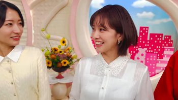 【画像】河出奈都美アナ　ブラまで透ける放送時間後トーク！！【GIF動画あり】