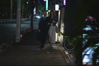 楓ふうあ｜美しいプロポーション際立つ愛人と濃密な不倫シチュエーション