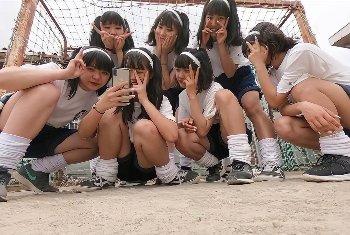 【画像】汗がいっぱい染みた女子高生の体操服スーハーしたいよなｗｗ