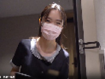 【過激な隠し撮り】美人ホテルコンシェルジュのパンチラどころか乳首やパイパンを・・・ヤリ過ぎオンパレード映像